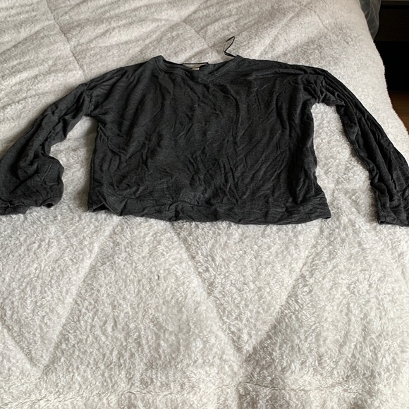 Super soft top with back cut out and bow. - Picture 2 of 2